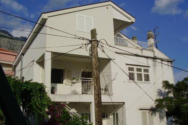 Apartment For 6 In Makarska Centar Kültér fotó